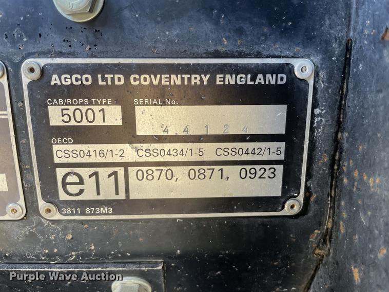 image for item II9247 2002 Challenger MT465  MFWD tractor