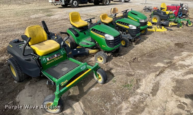 image for item II9278 John Deere lawn mowers and parts