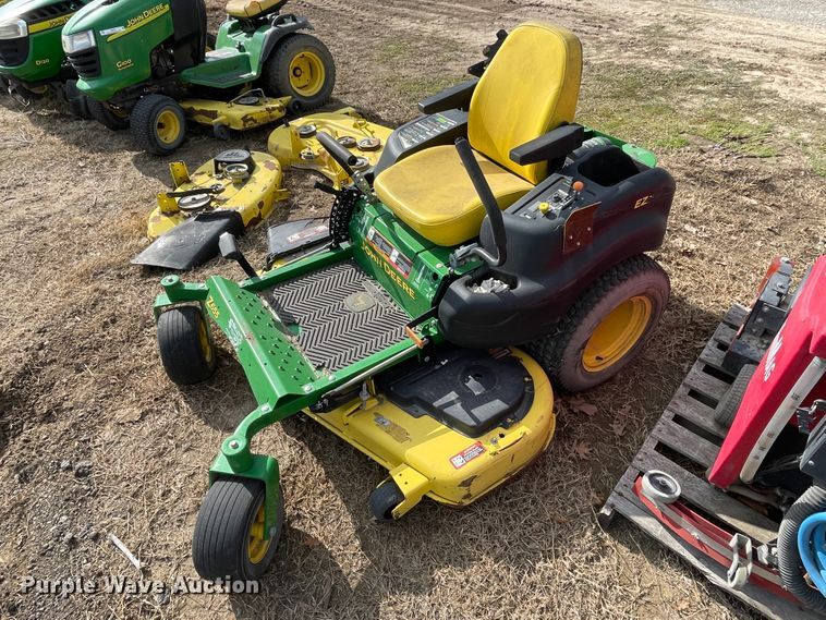 image for item II9278 John Deere lawn mowers and parts