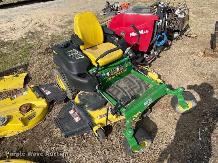 image for item II9278 John Deere lawn mowers and parts