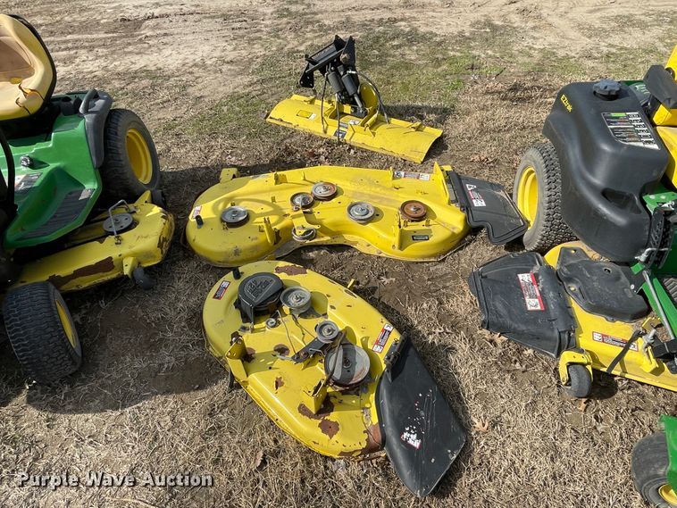 image for item II9278 John Deere lawn mowers and parts