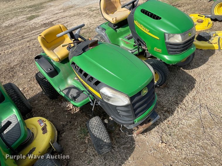 image for item II9278 John Deere lawn mowers and parts