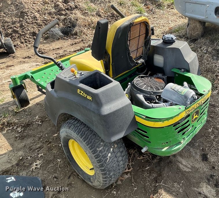 image for item II9278 John Deere lawn mowers and parts