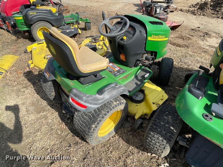 image for item II9278 John Deere lawn mowers and parts