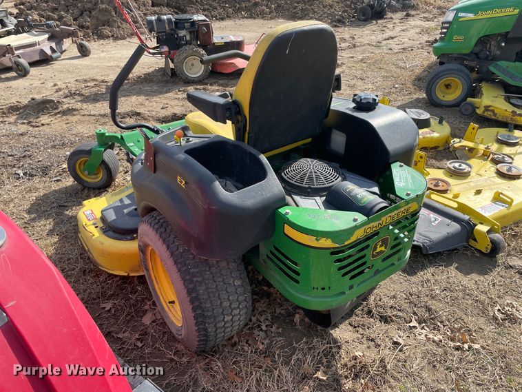 image for item II9278 John Deere lawn mowers and parts