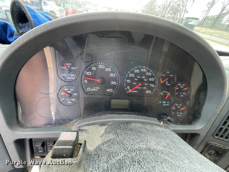 image for item II9280 2005 International 7400  sewer jetter truck