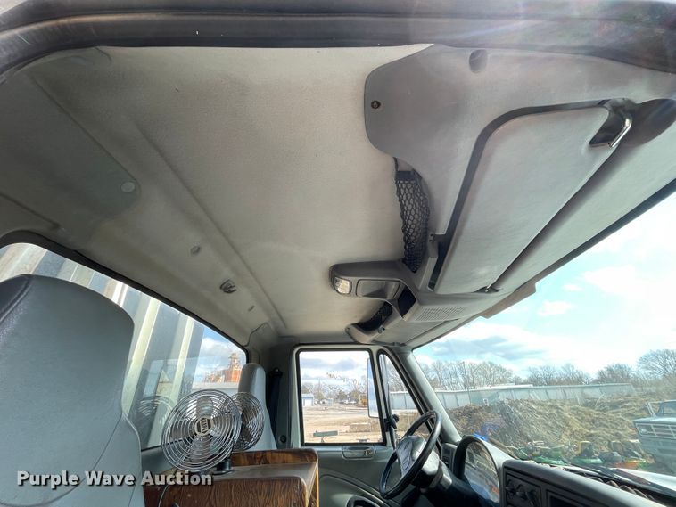 image for item II9280 2005 International 7400  sewer jetter truck