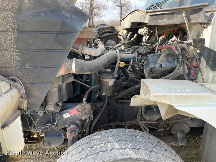 image for item II9280 2005 International 7400  sewer jetter truck