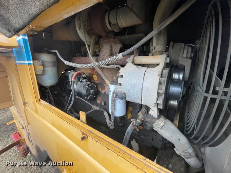 image for item II9281 1994 Dresser 518  wheel loader