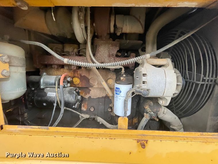 image for item II9281 1994 Dresser 518  wheel loader