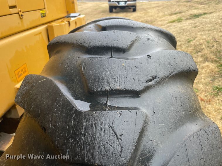 image for item II9281 1994 Dresser 518  wheel loader