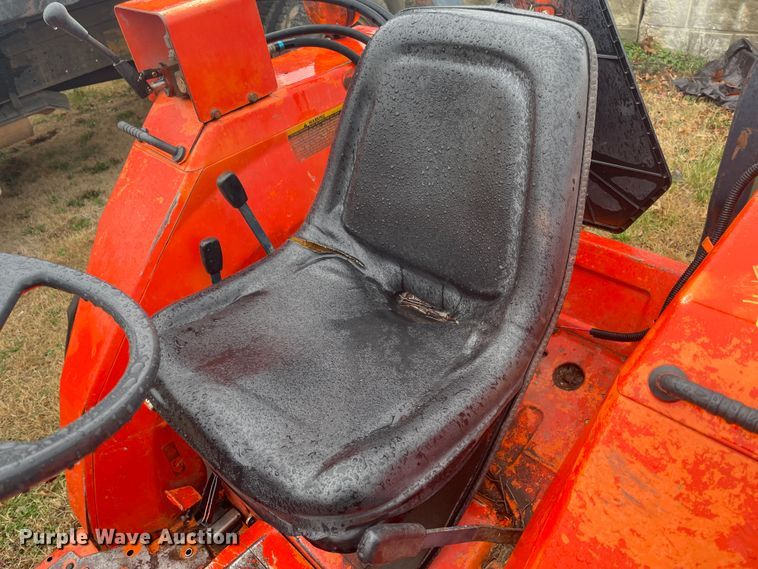 image for item II9284 Kubota L2850  MFWD tractor