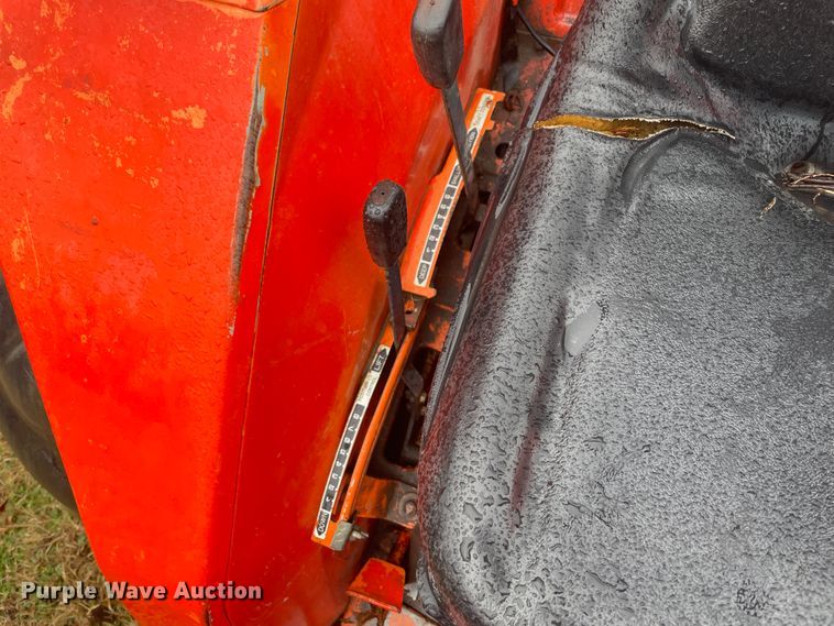 image for item II9284 Kubota L2850  MFWD tractor