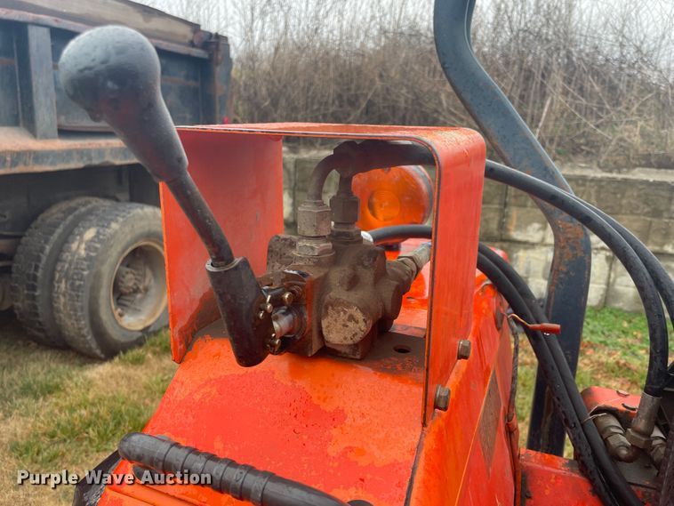 image for item II9284 Kubota L2850  MFWD tractor