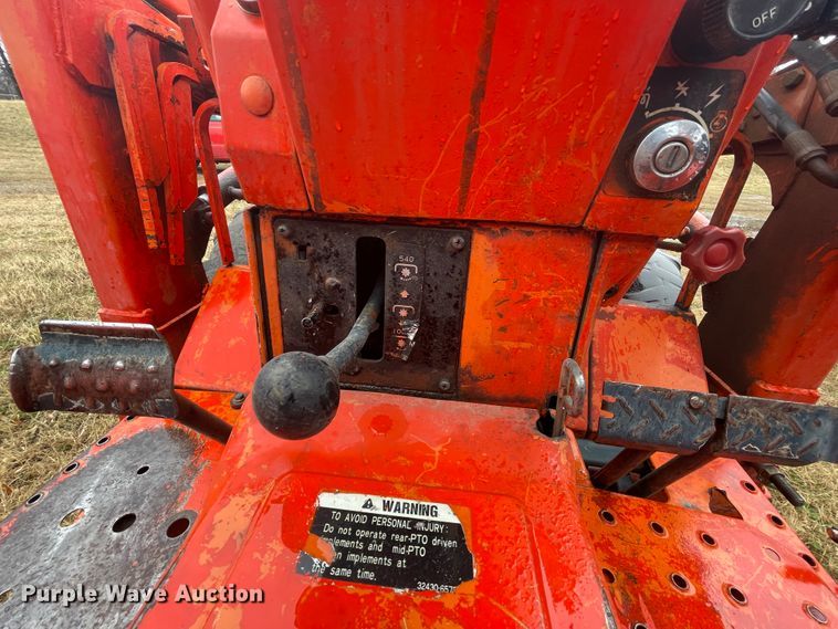 image for item II9284 Kubota L2850  MFWD tractor