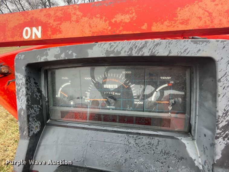 image for item II9284 Kubota L2850  MFWD tractor