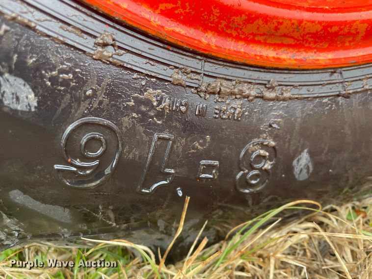 image for item II9284 Kubota L2850  MFWD tractor