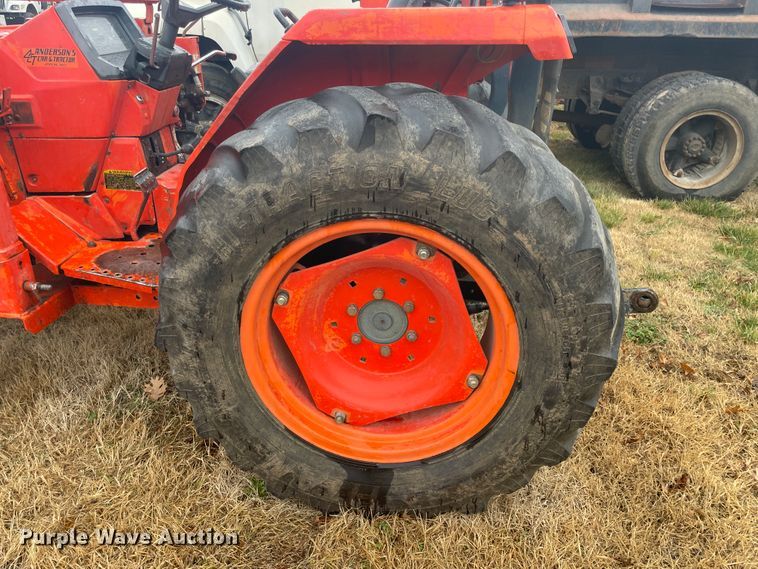 image for item II9284 Kubota L2850  MFWD tractor
