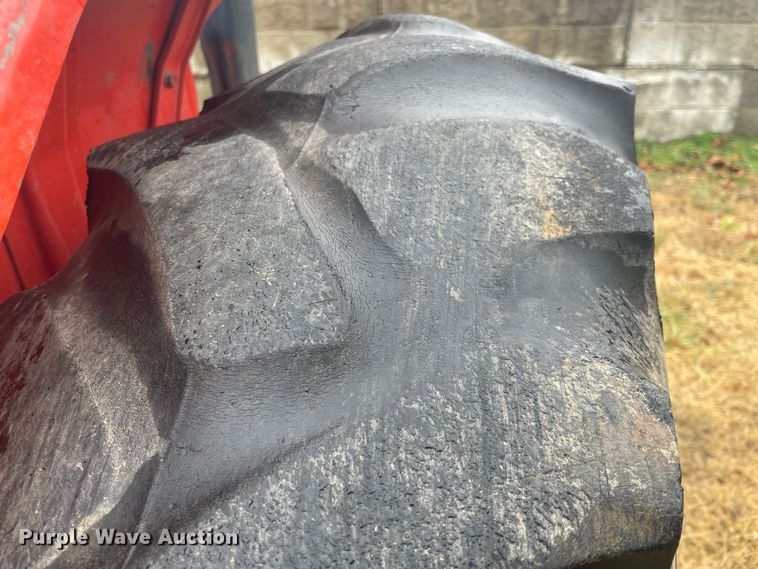 image for item II9284 Kubota L2850  MFWD tractor