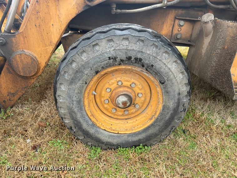 image for item II9285 Case 580L  backhoe