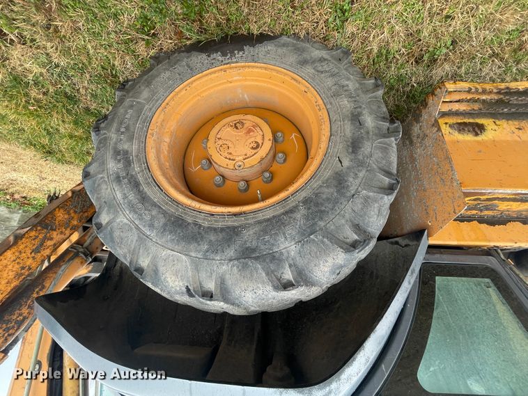 image for item II9285 Case 580L  backhoe