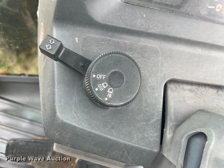 image for item II9288 Kubota L5030  MFWD tractor