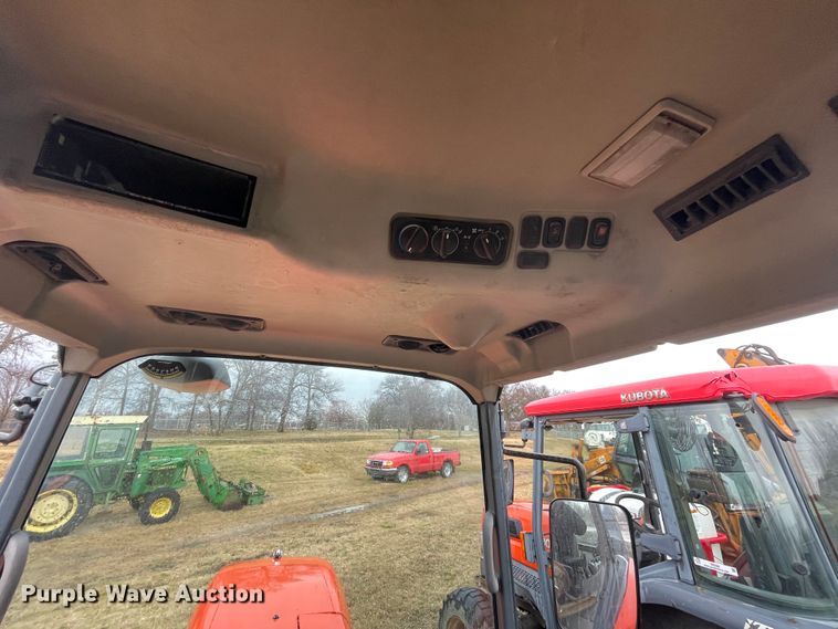 image for item II9289 Kubota L5240  MFWD tractor