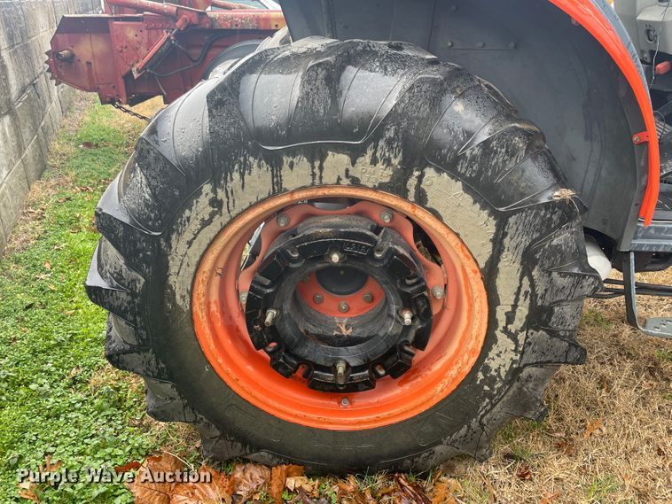 image for item II9289 Kubota L5240  MFWD tractor