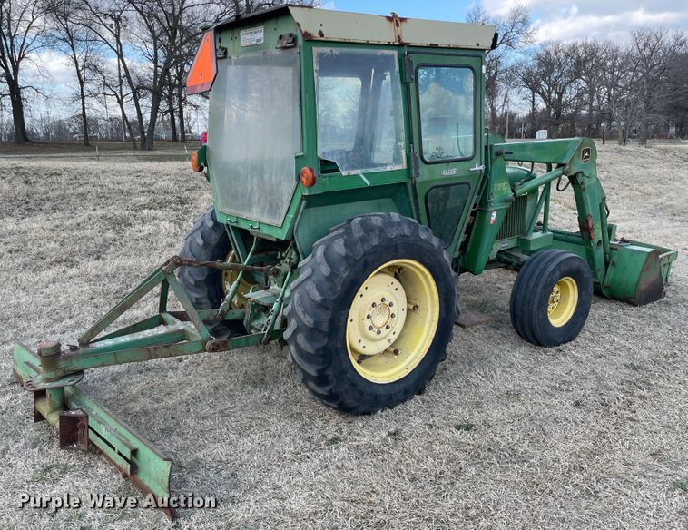 image for item II9291 John Deere 2040  tractor