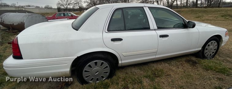 image for item II9293 2010 Ford Crown Victoria Police Interceptor