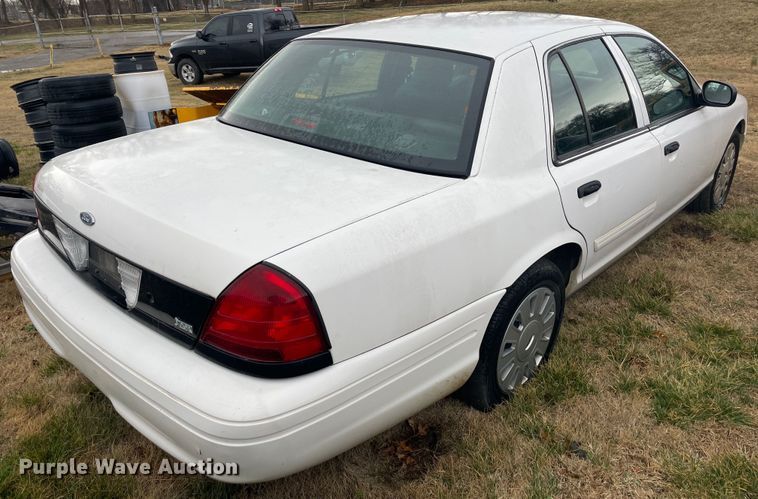 image for item II9293 2010 Ford Crown Victoria Police Interceptor
