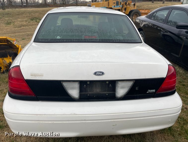 image for item II9293 2010 Ford Crown Victoria Police Interceptor