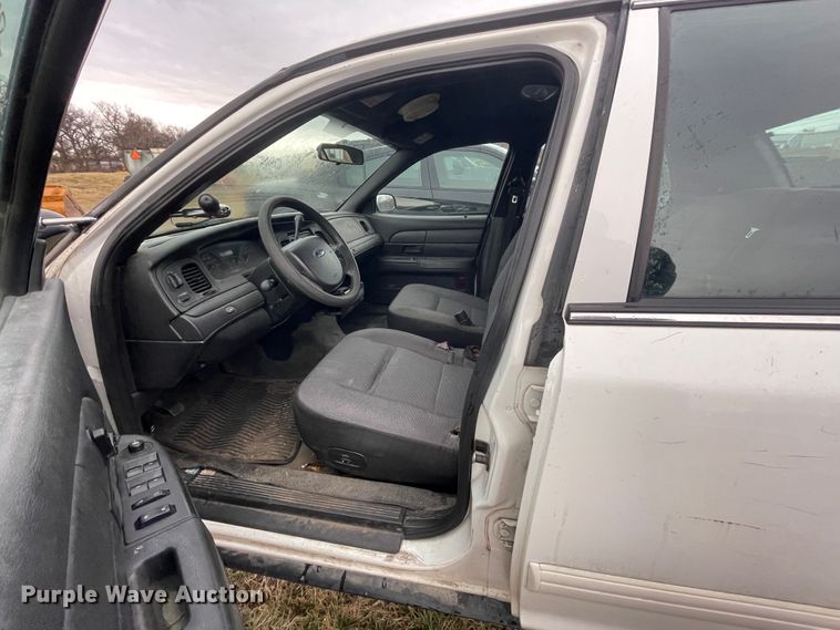 image for item II9293 2010 Ford Crown Victoria Police Interceptor