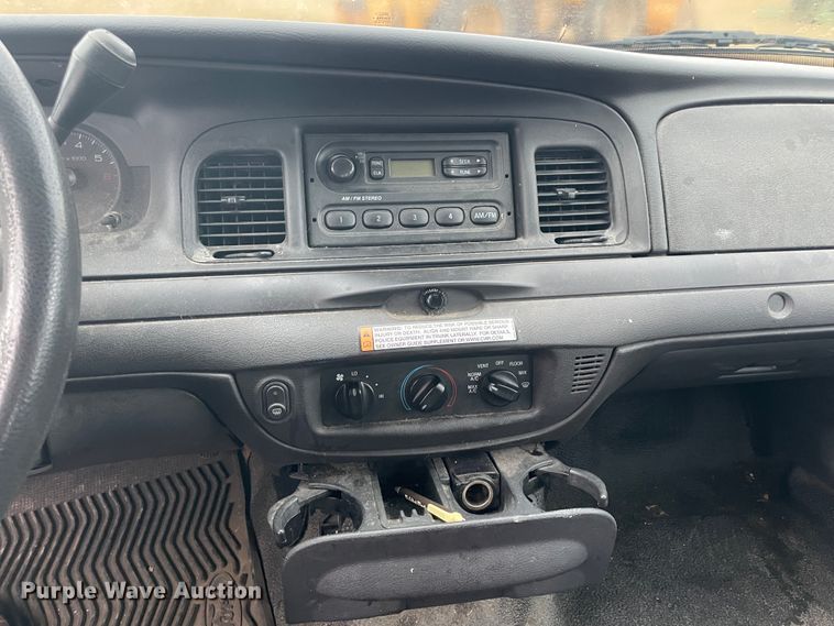 image for item II9293 2010 Ford Crown Victoria Police Interceptor