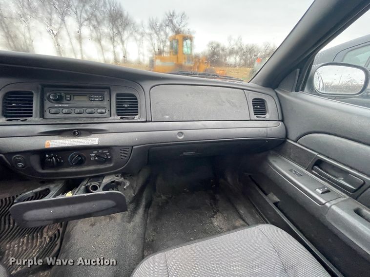 image for item II9293 2010 Ford Crown Victoria Police Interceptor