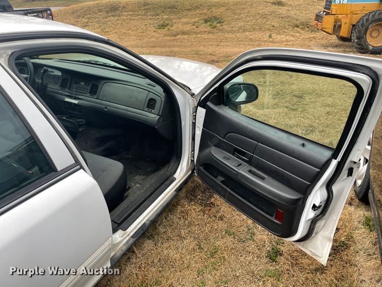 image for item II9293 2010 Ford Crown Victoria Police Interceptor