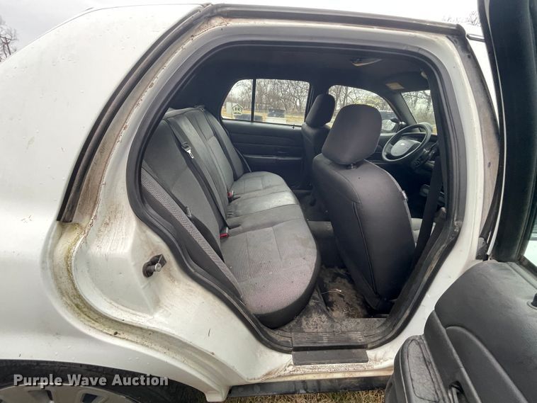image for item II9293 2010 Ford Crown Victoria Police Interceptor