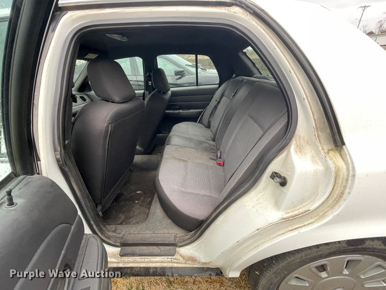 image for item II9293 2010 Ford Crown Victoria Police Interceptor