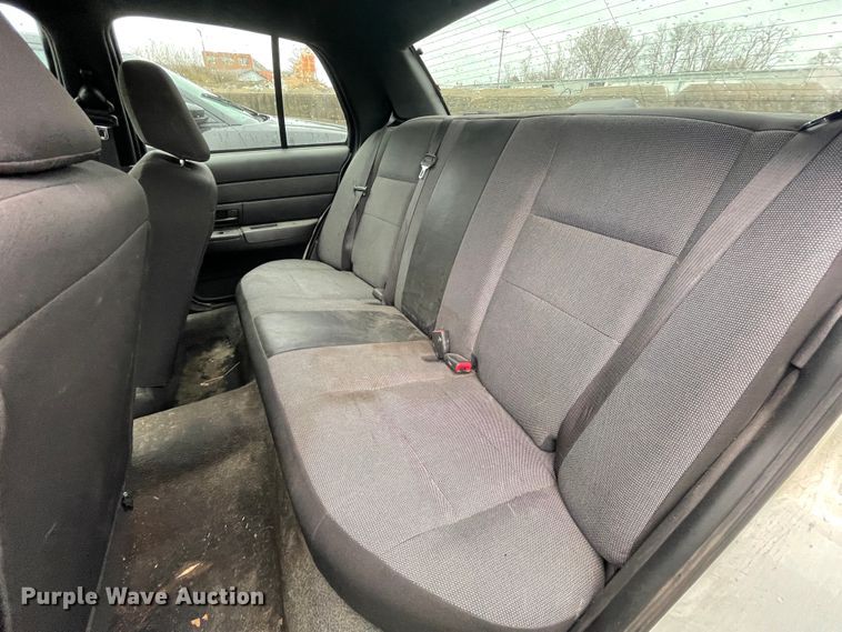 image for item II9293 2010 Ford Crown Victoria Police Interceptor