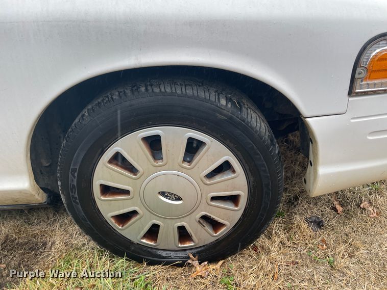 image for item II9293 2010 Ford Crown Victoria Police Interceptor