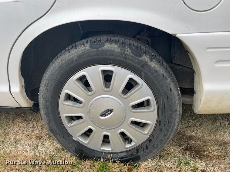 image for item II9293 2010 Ford Crown Victoria Police Interceptor