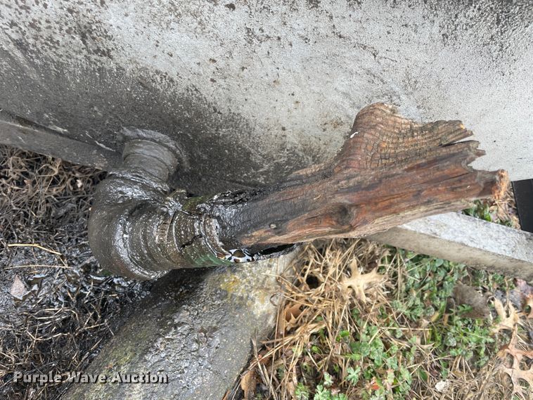 image for item II9295 148"L x 46" diameter oil tank