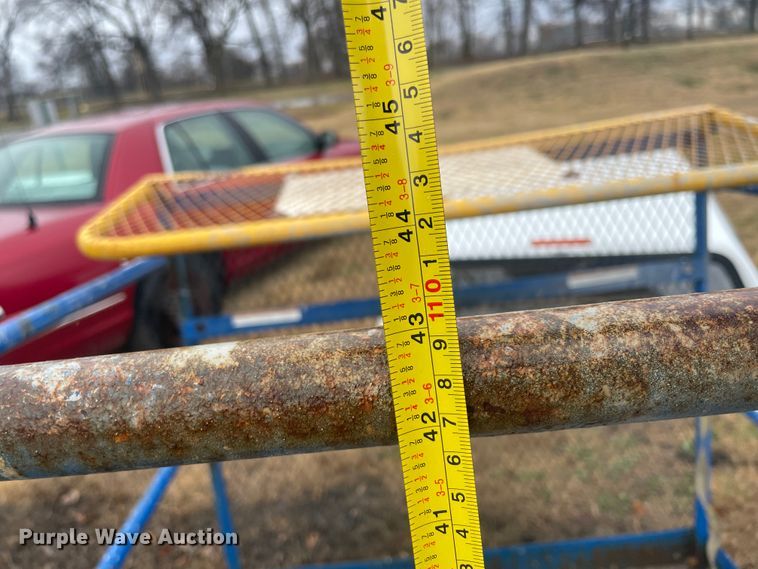 image for item II9296 Man basket