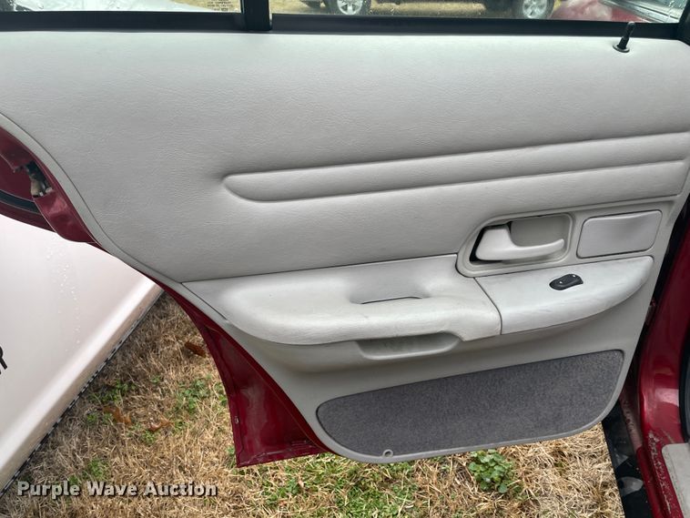 image for item II9298 2001 Ford Crown Victoria Police Interceptor