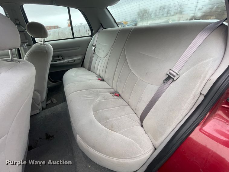 image for item II9298 2001 Ford Crown Victoria Police Interceptor