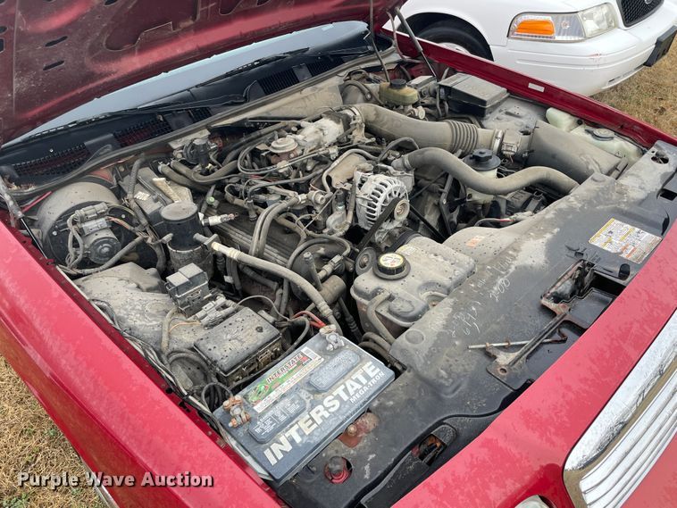 image for item II9298 2001 Ford Crown Victoria Police Interceptor