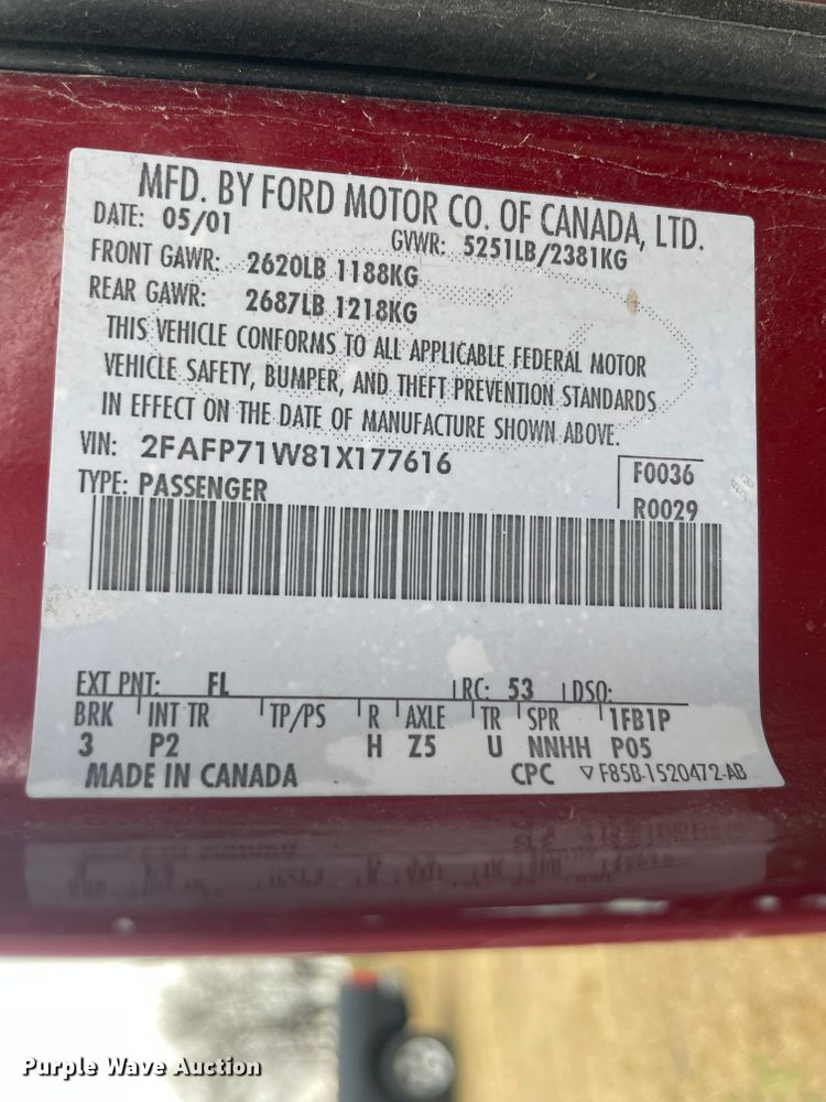 image for item II9298 2001 Ford Crown Victoria Police Interceptor