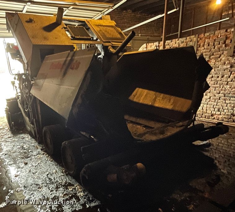 image for item II9299 Cedarapids CR351  paver