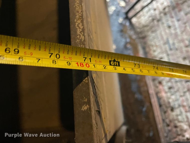 image for item II9299 Cedarapids CR351  paver