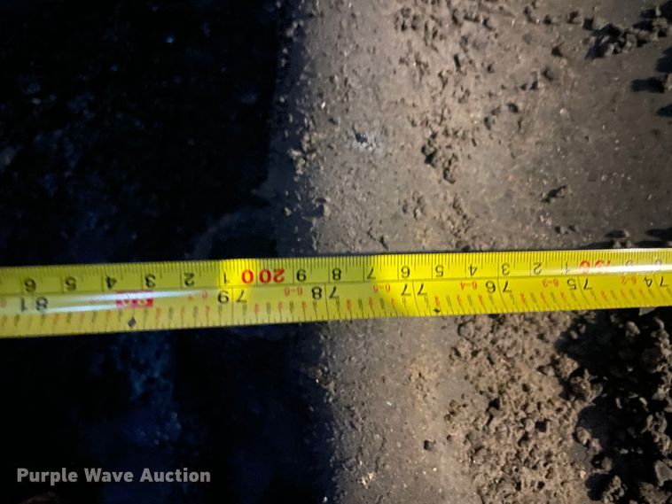 image for item II9299 Cedarapids CR351  paver